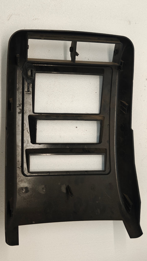METRA H-6554B Double-DIN Center Dash Bezel for Jeep Cherokee XJ (97-01)