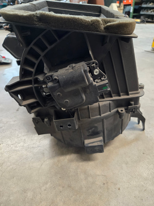 55111700AE Heater Box Assembly With A/C for Jeep Wrangler JK JKU (07-10)