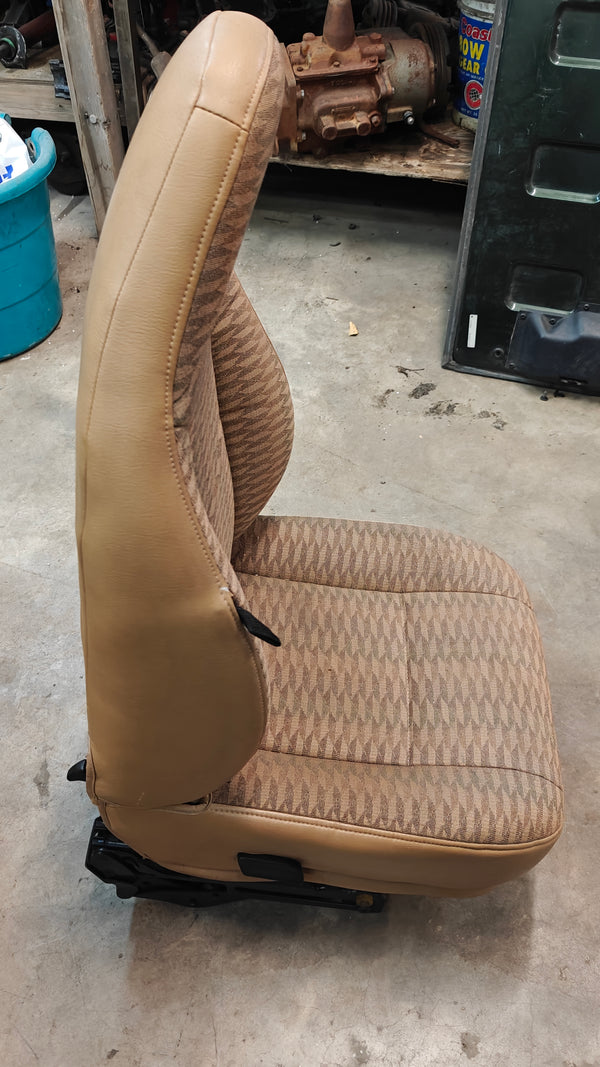 Front Bucket Seat Set for Wrangler TJ 97-02 - Saddle (T6), Premium Cloth (K5)