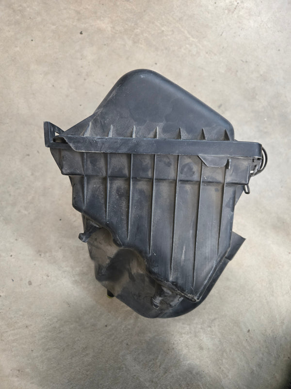 53013727AA Jeep Liberty KJ 3.7L Air Filter Box w/o Duct (04-07)