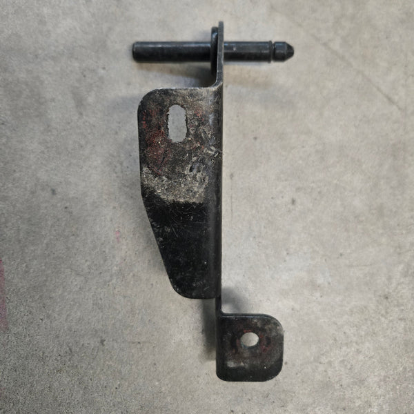 4761926 Rear Seat Center Pivot Bracket for Jeep Grand Cherokee ZJ (93-98)