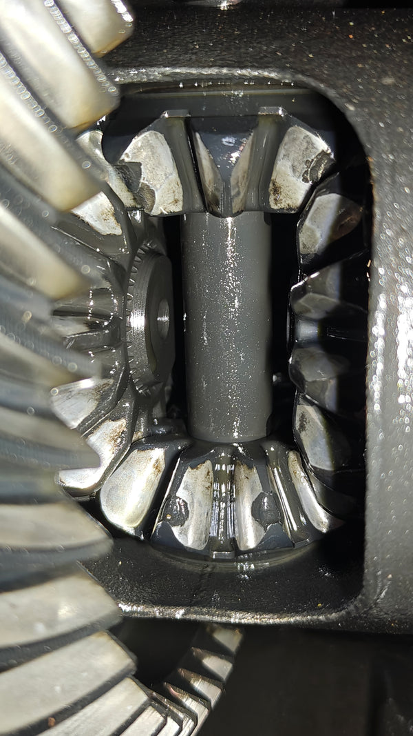 D226 / NextGen Dana 44 Rear Complete Axle Housing 3.73 Jeep JK (08-15)