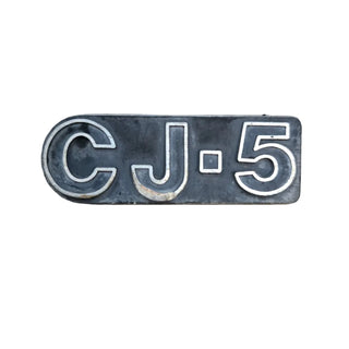 CJ-5 (76-83) Nameplate Emblem (damaged)