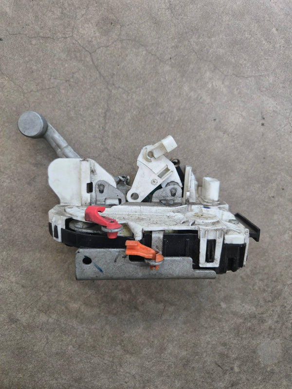 4589467AH DS Front Door Latch Jeep Liberty KJ (08-12)