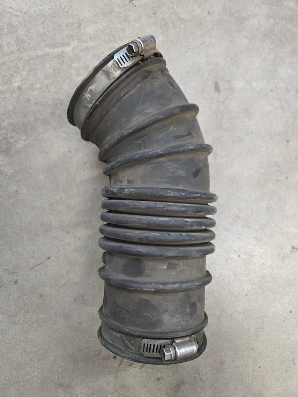 53013099AA Air Cleaner Hose for 3.7L Jeep Liberty KJ (02-03)
