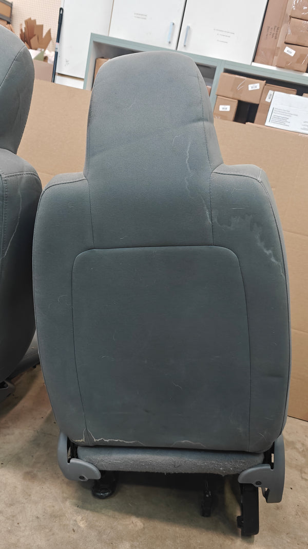 Front Bucket Seats for Liberty KJ (02-07)