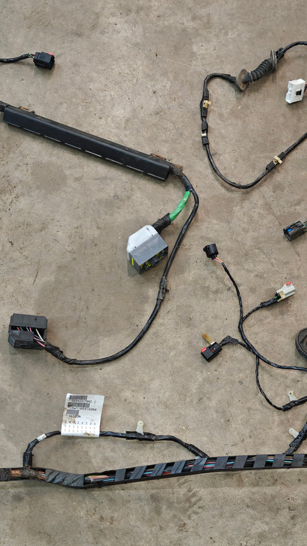 56042479AD Damaged Left Side Body Wire Harness for Jeep Grand Cherokee WJ 1999