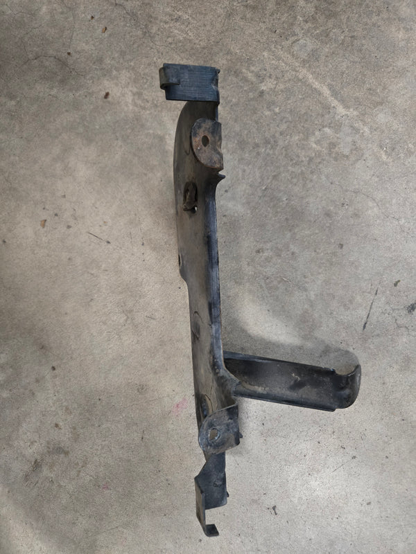 Jeep Wrangler YJ 91-95 4.0L Air Cleaner Mounting Bracket