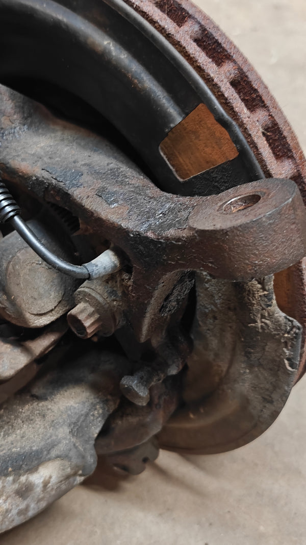 Dana 30 HP Complete 3.55 ABS Axle Housing Jeep Cherokee XJ (84-01)