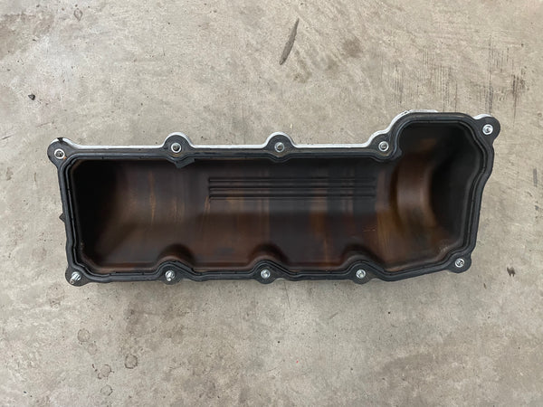 3.7L V6 Driver Side Valve Cover for Liberty KJ (02-07)