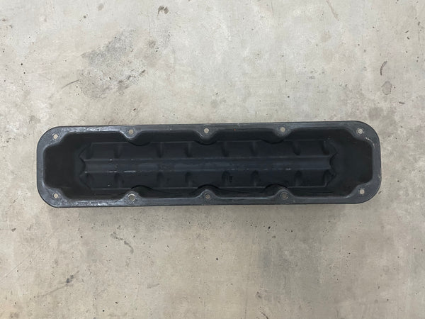 Chrysler V8 5.2 5.9 Valve Cover with Filler Hole for Grand Cherokee ZJ (93-98)