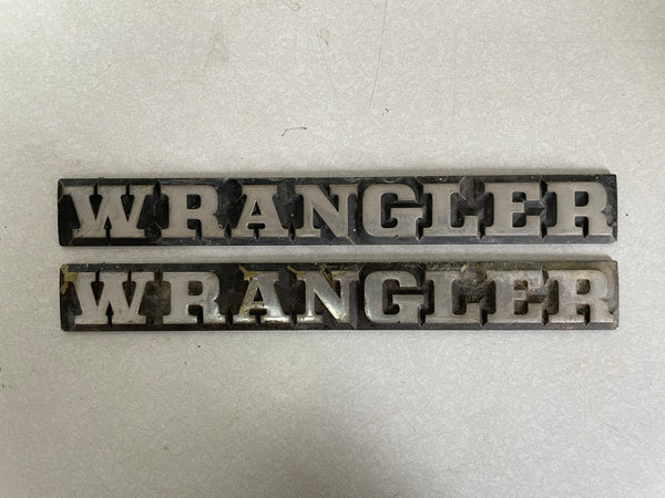 Wrangler YJ (87-95) Nameplate Body Emblem Pair - 55010768