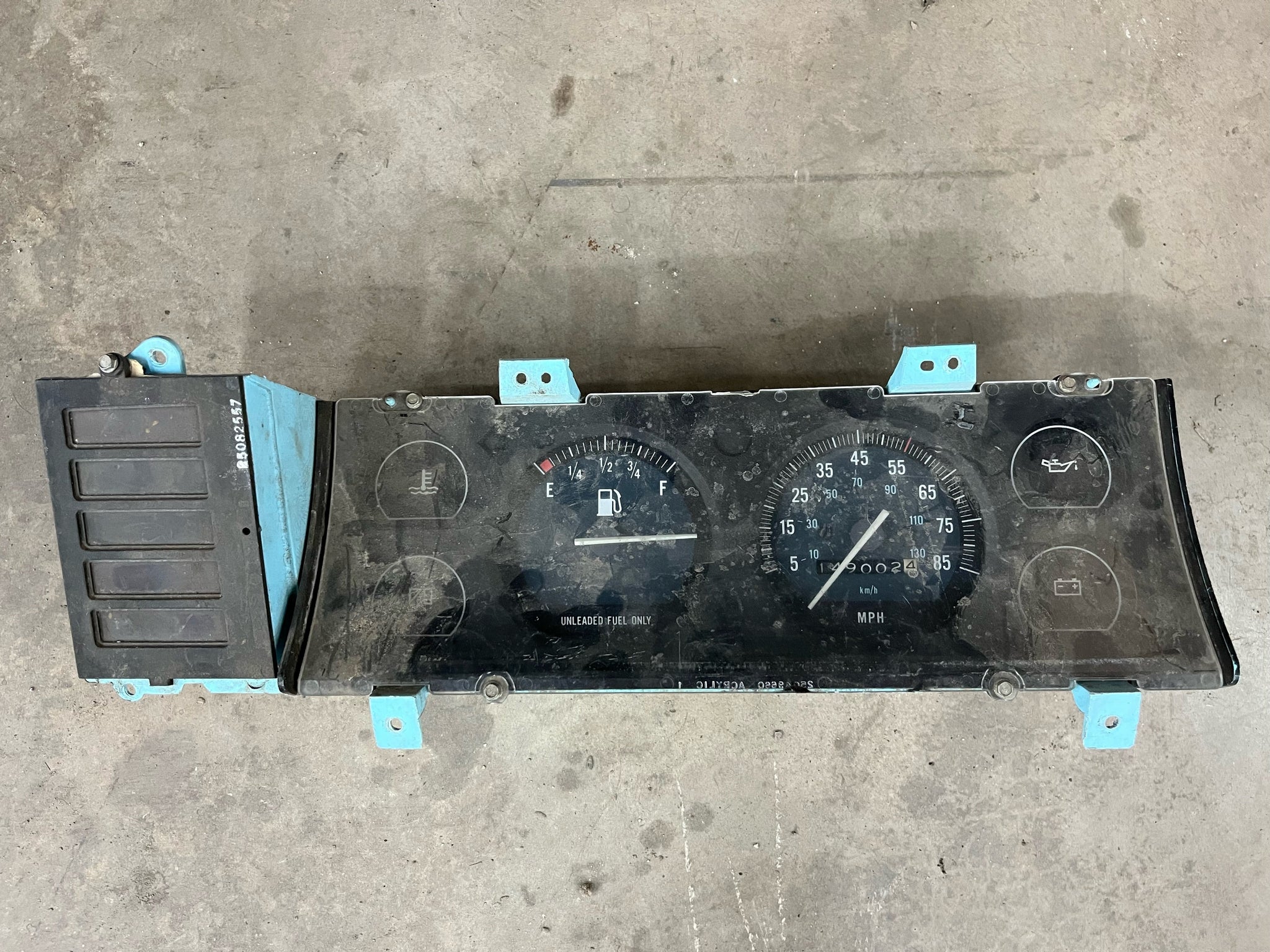 Cherokee XJ (8490) Instrument Cluster 2 Gauges FN Jeep