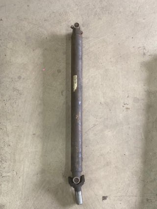52098164  33 1/2” Rear Drive / Prop Shaft for Various Jeep Grand Cherokee (94-96)
