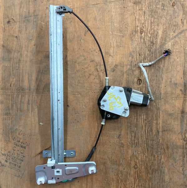 Grand Cherokee WJ (99-00) DS Front Window Regulator Electric