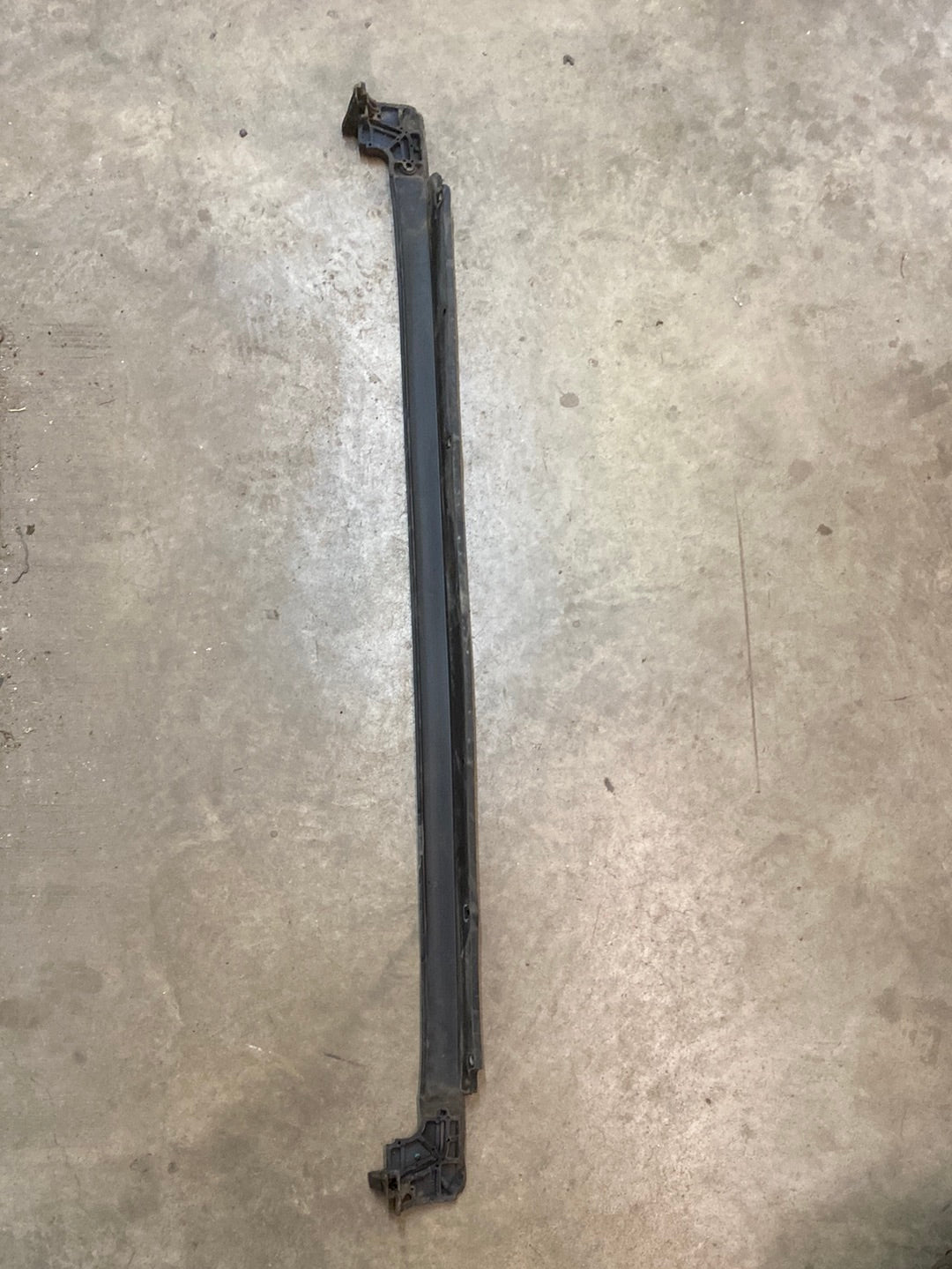 55176566AE Windshield to Cowl Weatherstrip for Jeep Wrangler TJ (9706