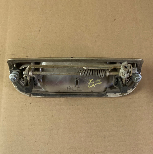 5GD47AJCAC Light Khaki Metallic Clear Coat Liftgate Handle Assembly for Grand Cherokee WJ (99-04)