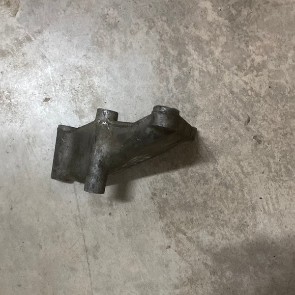 1378150 P/S Pump Bracket for Jeep J-Series (69-71)