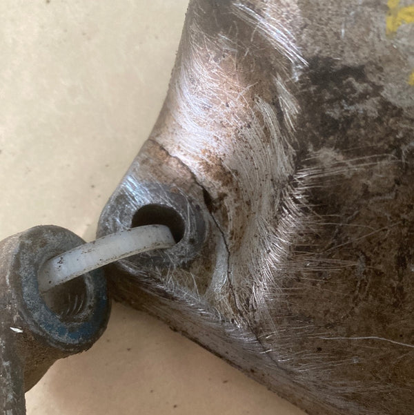 1378367 DAMAGED P/S Pump Bracket for Jeepster Commando F17
