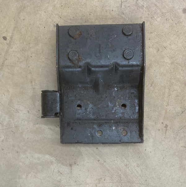 52058618 AX5 Transmission Mount Bracket Plate Wrangler TJ 2.5 (97-02)
