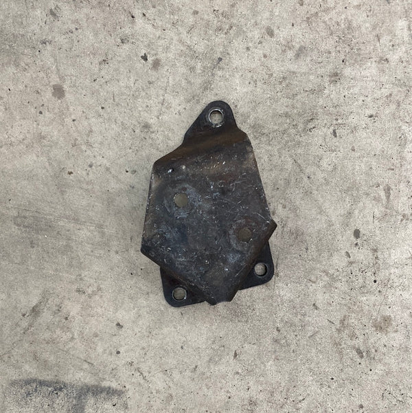 AMC Jeep V8 DS Motor Mount - 304 360 401