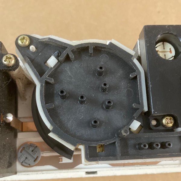 56005939 Climate Control Module for Jeep Grand Cherokee ZJ (92-93)