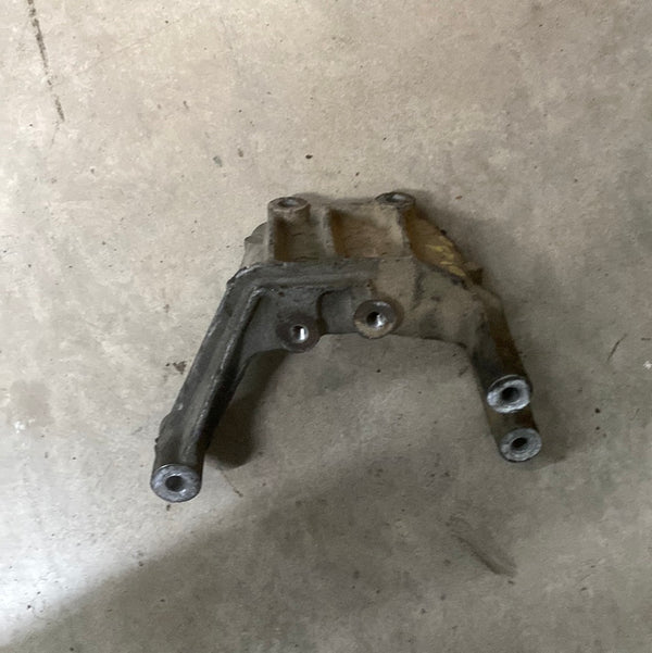 53006868 Alternator Lower Bracket for Jeep Cherokee XJ (91-01)