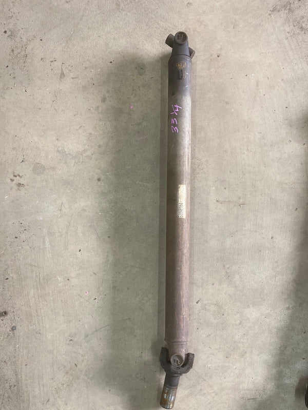 52098164 33 1/4” Rear Drive / Prop Shaft for Various Jeep Grand Cherokee (94-96)