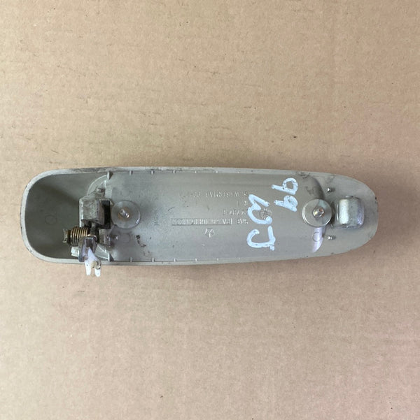 5FW46AJCAC Light Khaki Metallic Clear Coat PS Rear Exterior Door Handle Assembly for Grand Cherokee WJ (99-04)