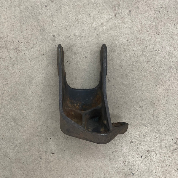 52002441 4.0L 4.2L DS Motor Mount Bracket for Wrangler YJ TJ, Cherokee XJ, Wagoneer SJ