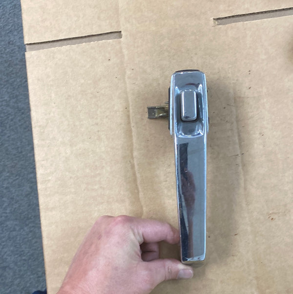 55075656 PS Chrome Door Handle for Cherokee XJ (84-01)