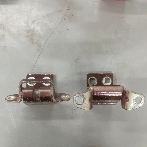 52850558AB / 52850559AB Jeep Liberty KJ (02-07) Liftgate Hinge SET