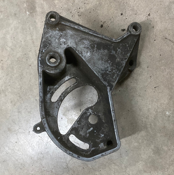 3234992 P/S Pump Bracket for Jeep CJ7, J10/J20, Grand Wagoneer (74-91)