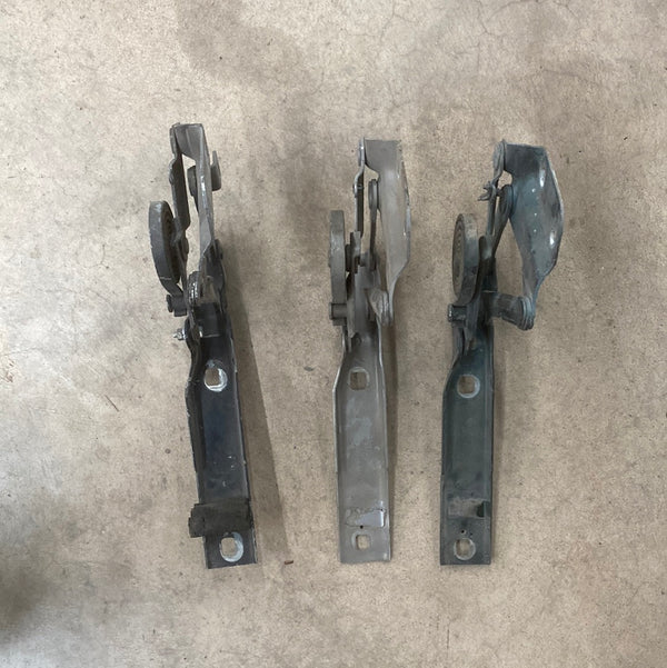 55075960 PS Hood Hinge for Jeep Grand Cherokee ZJ (93-98)