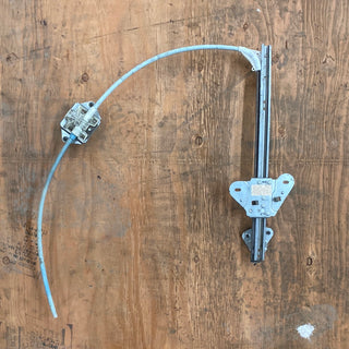 55076053 DS Front Manual Window Regulator for 4 Door Jeep Cherokee XJ (97-01)