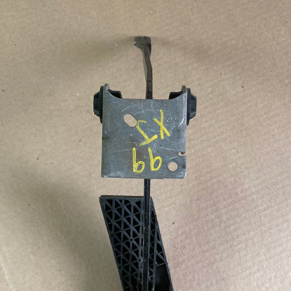 52079206 Accelerator Pedal for Jeep Cherokee XJ (97-01)