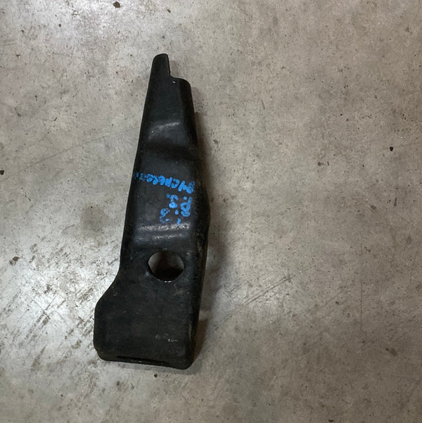 83500704 P/S Pump Bracket for Jeep XJ, MJ (84-86)