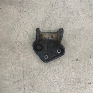 85164307 4.0L I6 PS Motor Mount Bracket for Grand Cherokee ZJ (93-98)
