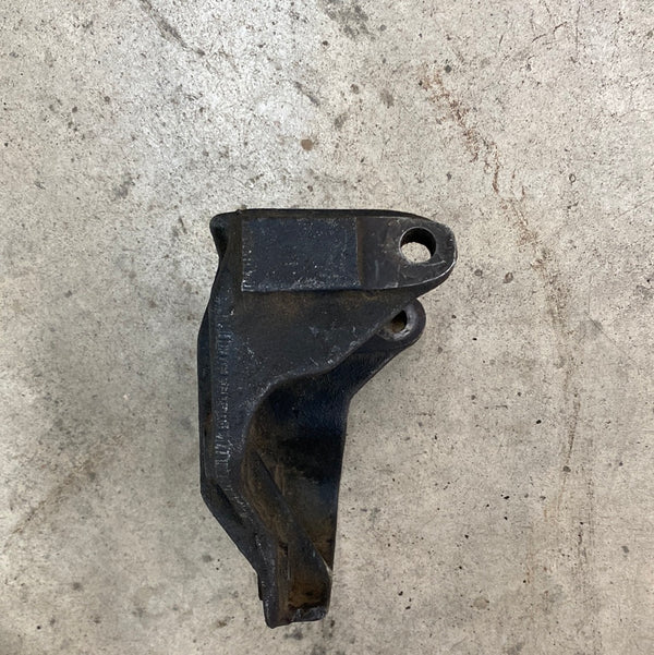 52002786 4.0L 4.2L PS Motor Mount Bracket for Wrangler YJ TJ, Cherokee XJ, Wagoneer SJ