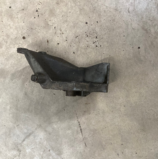 53002910 P/S Pump Bracket for Jeep Cherokee, Comanche (87-90)