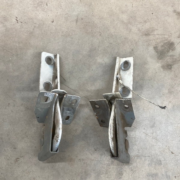 40430 Hood Hinge Set Jeep Cherokee XJ (84-01)