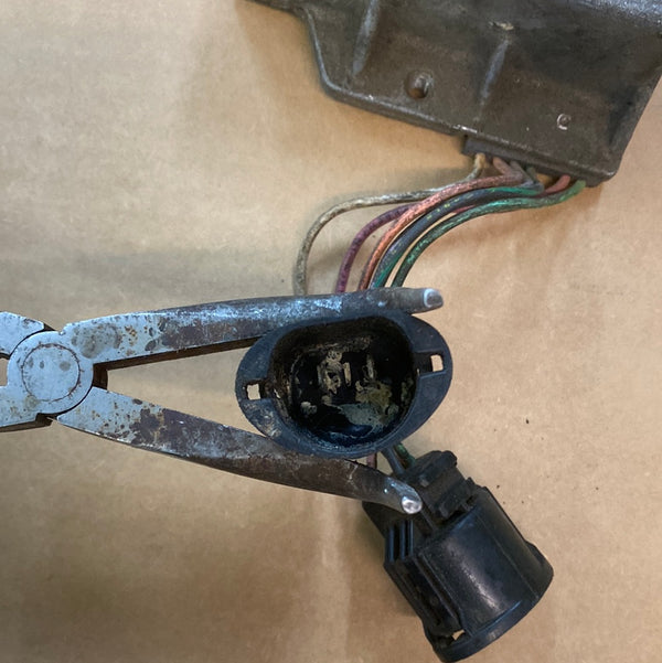 3230451 OEM USED Ignition Control Module